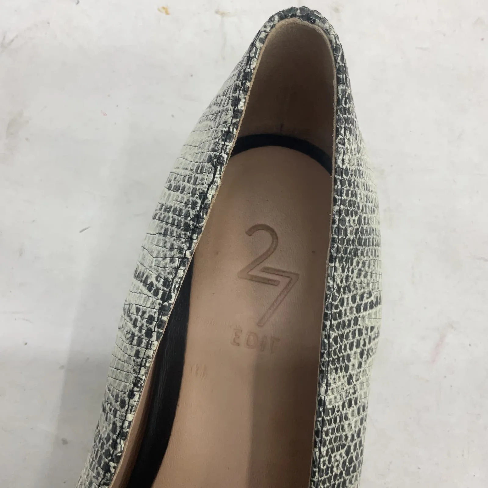 27 Gray Snake Print Leather Women's Loafer Flats - Size 6.5