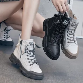 Boots for women in fashion made of real leather